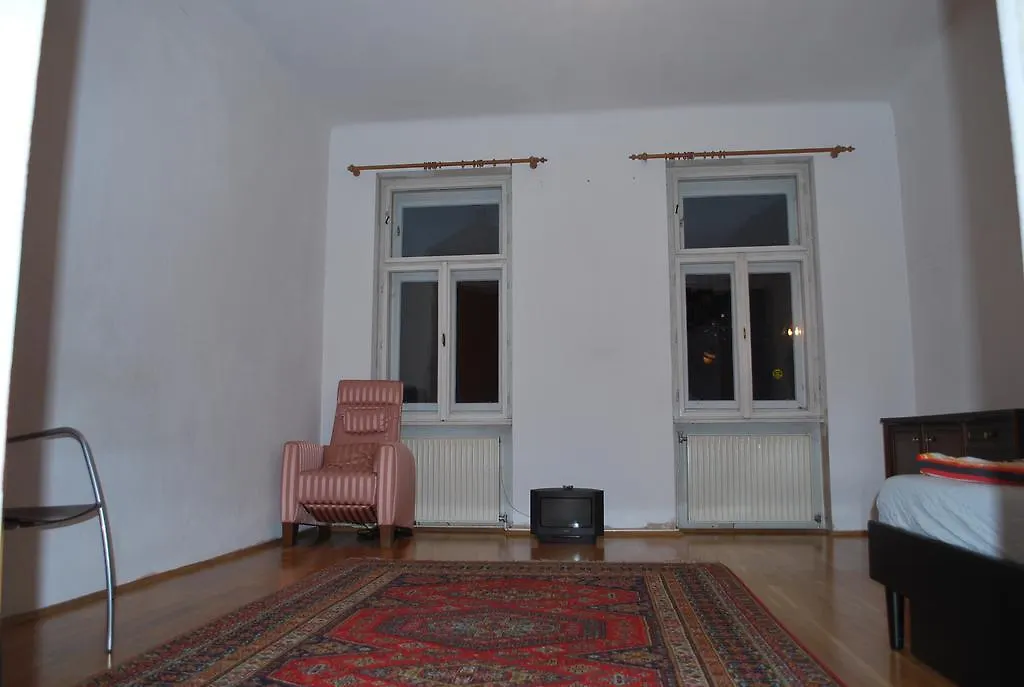 Zimmer Blumengasse - Women Only Holiday home Vienna Austria